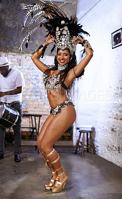 Buy stock photo Women, samba and portrait with show at carnival, band and dancer with smile, culture or creativity in nightclub. Girl, people and dancing to music, stage or fashion for celebration in Rio de Janeiro