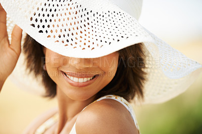 Buy stock photo Face, summer hat or happy woman in park, nature or outdoor field for freedom or peace on break. Smile, wellness or female person in countryside for fresh air on holiday vacation or travel for fashion