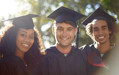 Buy stock photo Graduation, friends and portrait of students at university for learning, achievement and study on campus. Education, academy and men and woman outdoors for celebration, graduate ceremony and college