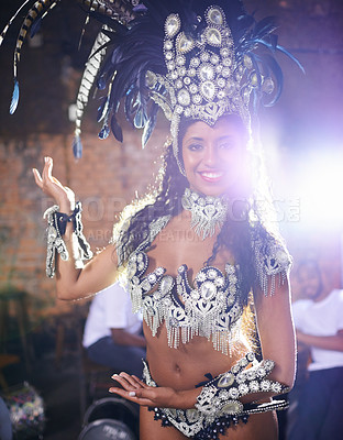 Buy stock photo Carnival, dance and portrait of woman in costume for festival, celebration and holiday party. Happy, samba dancer and person in masquerade outfit for performance, culture and event in Rio de Janeiro