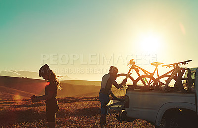 Buy stock photo Sports, friends and people with bicycle in car for training, workout and exercise in countryside. Fitness, cycling and cyclists with mountain bike in trunk for outdoor adventure, travel and transport