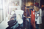 Birds of a feather shop together