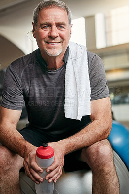 Buy stock photo Relax, gym and portrait of mature man with smile, fitness and happiness with water bottle at workout. Exercise, training and confident athlete on break with pride, health and wellness in sports club.