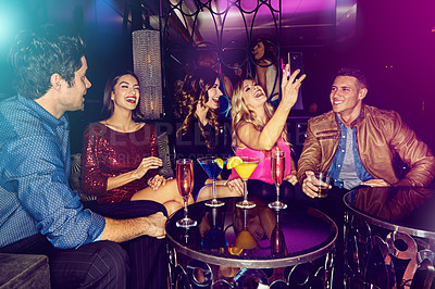 Buy stock photo Group, selfie or friends in nightclub with cocktails, smile or drinks for memory, vip event or reunion. Pictures, men or happy women on dark party couch for alcohol, photograph or social celebration