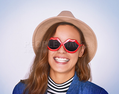 Buy stock photo Fashion, girl and peace sign with sunglasses in studio of retro clothes, vintage aesthetic and trendy accessories. Happy, woman and lips glasses with v icon of funky outfit style on purple background