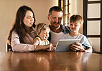 Spending family time online