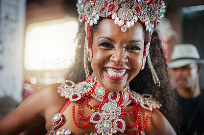 Buy stock photo Carnival, costume and woman in portrait for event, celebration and expression of Brazilian culture. Festival, female dancer and party with smile for performance, creative and energy in rio de janeiro