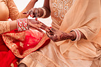 Nothing completes an Indian bridal look like mehndi