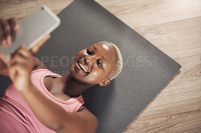 Buy stock photo Selfie, fitness and black woman in gym with training for video tutorial, workout routine and social media. Wellness, influencer and African girl in sports club for live streaming and exercise break