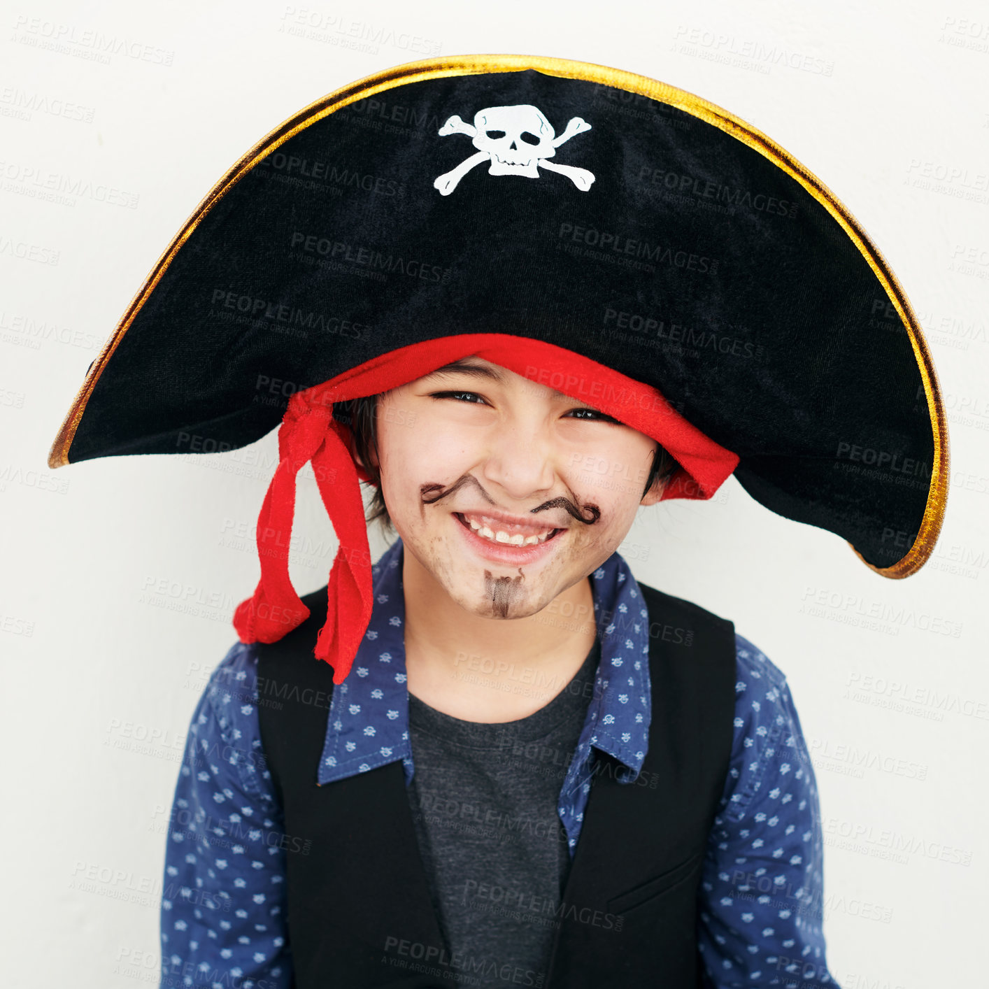 Buy stock photo Portrait, happy child and pirate costume for halloween, birthday or party at event as kids to celebrate. Boy, creative and clothes for playing, fantasy and holiday tradition as youth in America