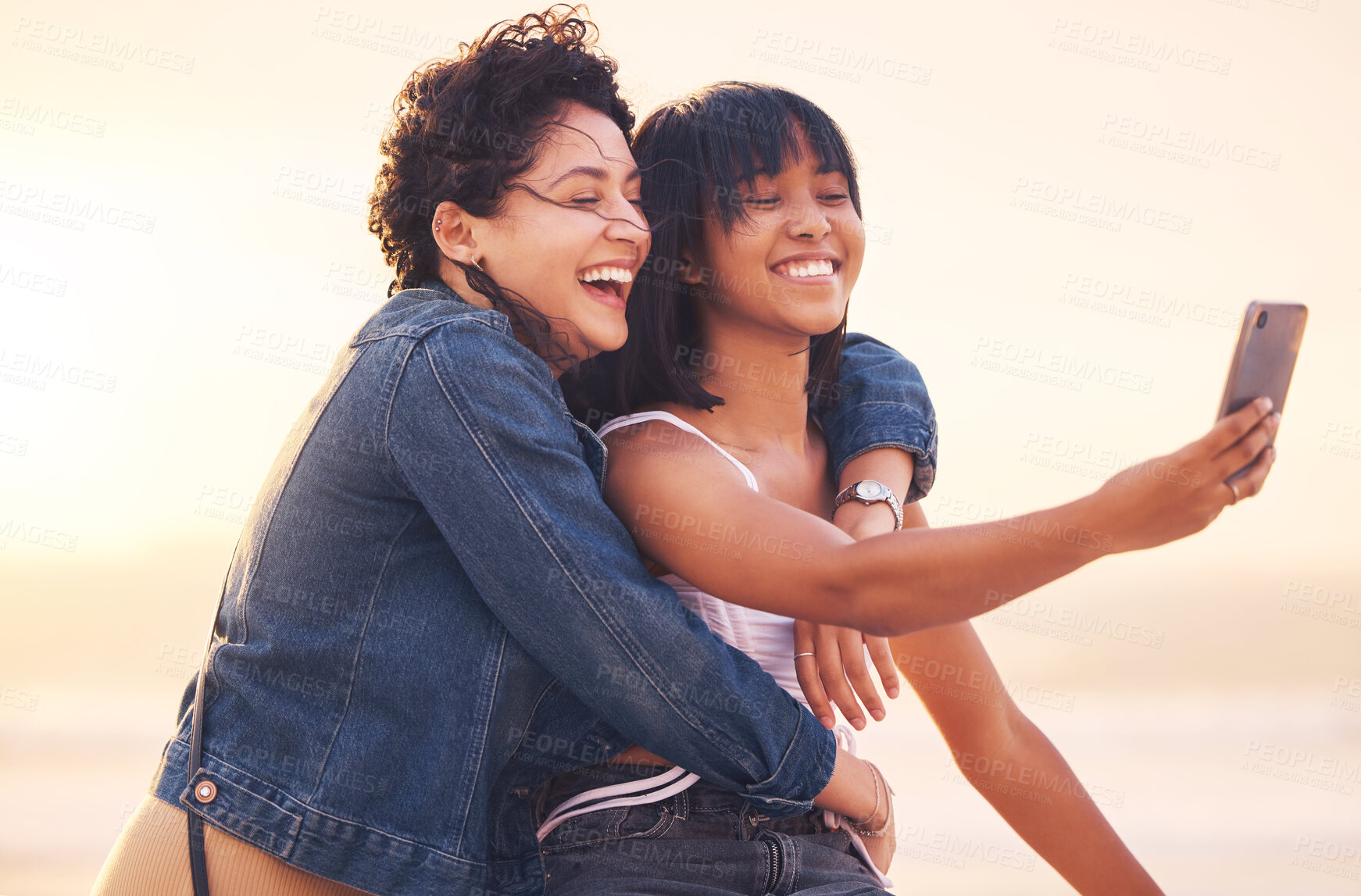 Buy stock photo Beach, summer and friends taking selfie with phone enjoying holiday, vacation and weekend together. Freedom, travel and women happy, relax and bonding to take photo with smartphone for social media