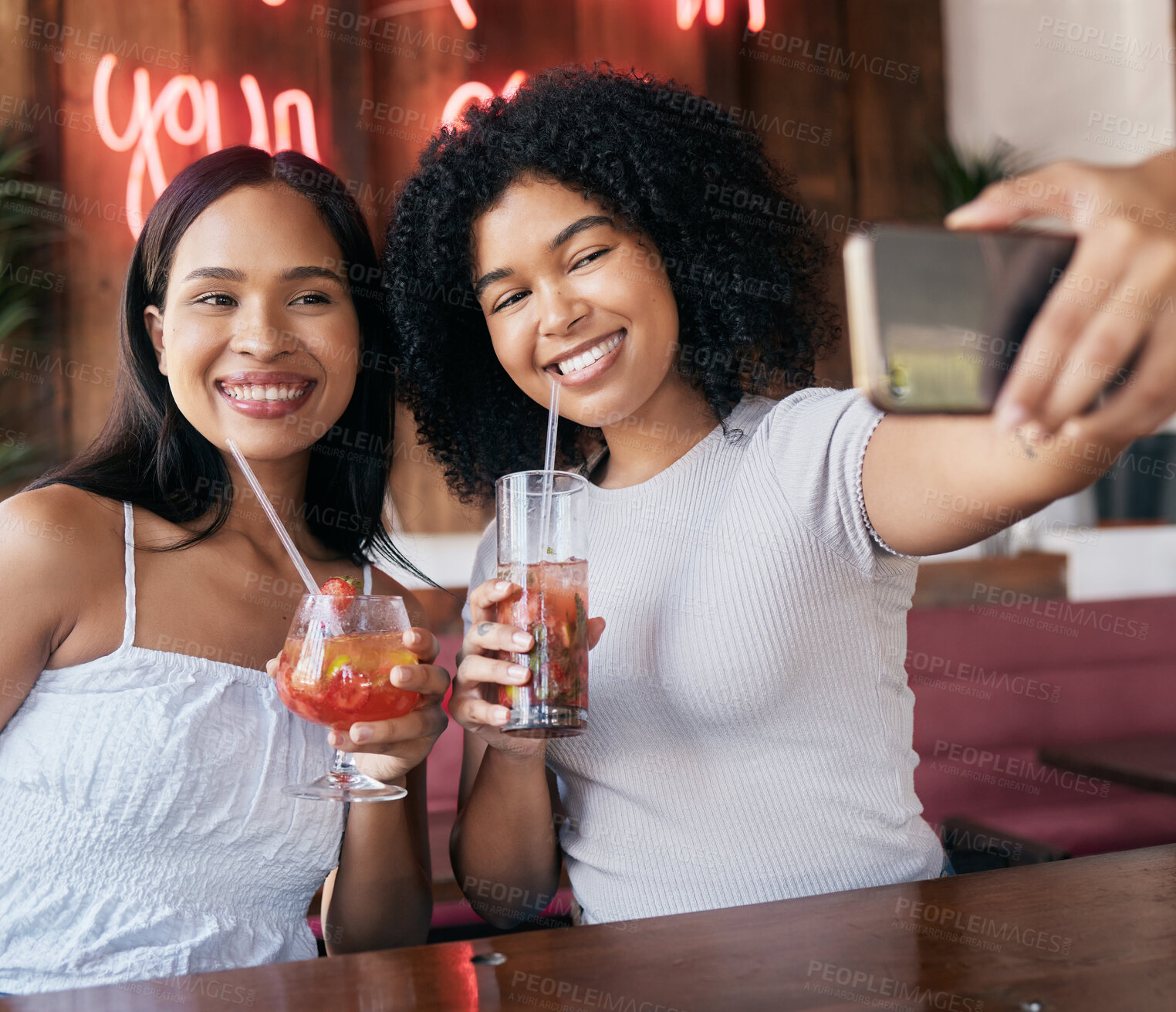 Buy stock photo Cocktail, phone or friends taking a selfie for social media content creation on a holiday vacation in a restaurant. Smile, girls or happy women taking pictures with drinks as cool or fun influencers 