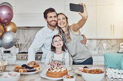 Buy stock photo Selfie, parents or girl in celebration of a happy birthday in house party or kitchen with popcorn or cake. Mother, father or child bonding with love or care in family home take pictures to celebrate 