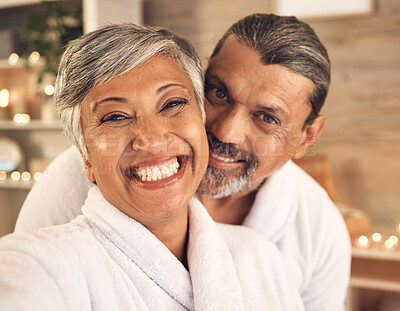 Buy stock photo Selfie, portrait and love with old couple in spa for anniversary, celebration and social media. Relax, massage and profile picture with senior man and woman in villa for luxury, vacation and peace