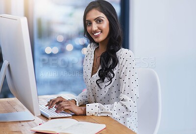 Buy stock photo Woman, computer and portrait in office for web project, career review online and email feedback on digital report. Editor or journalist and smile with tech and diary for internet research on mockup

