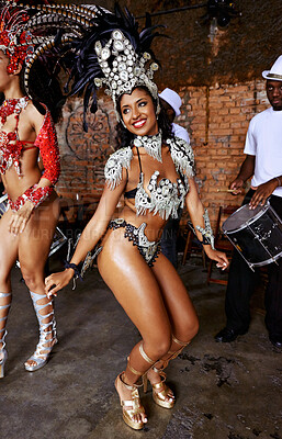 Buy stock photo Women, samba dancer and smile at carnival, stage and band with fashion, culture and creativity in nightclub. Girl, people and dancing with music, drums and tradition for celebration in Rio de Janeiro