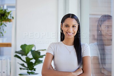 Buy stock photo Portrait, smile and business woman with arms crossed in office for career, job or pride in startup company in Dubai. Face, confident professional and happy creative entrepreneur, worker or editor