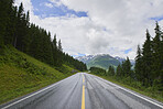 Road journey towards epic majestic beautiful landscape explore natures climate beauty