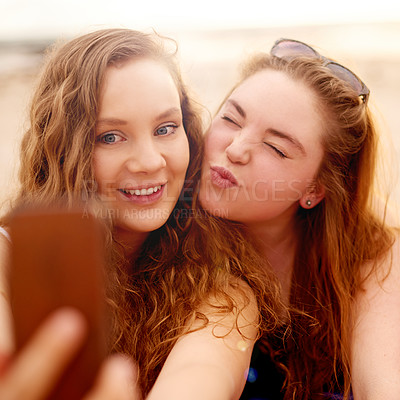 Buy stock photo Selfie, friends and girls at beach for holiday, travel and vacation for bonding together. Teenager, social media and gen z people relax with smile, sea and ocean trip in Miami for summer adventure